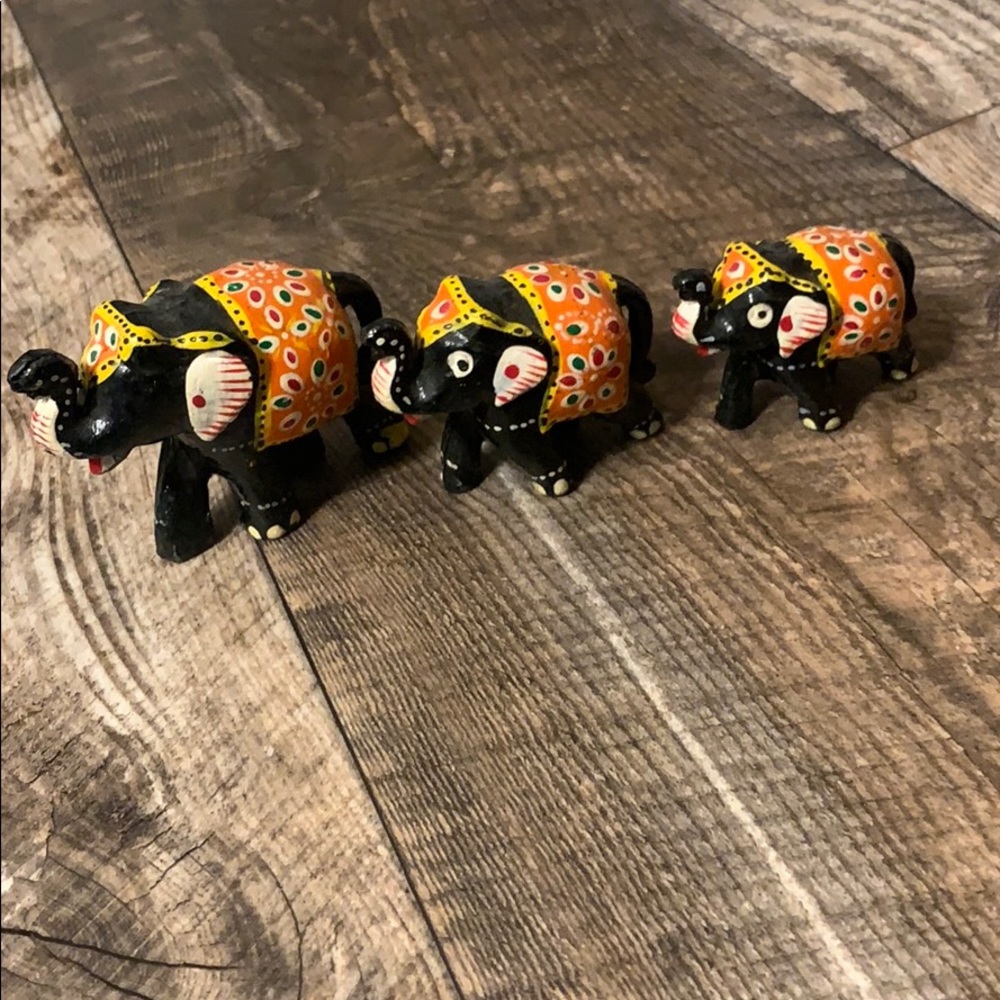 Elephant decor - Picture 2 of 3